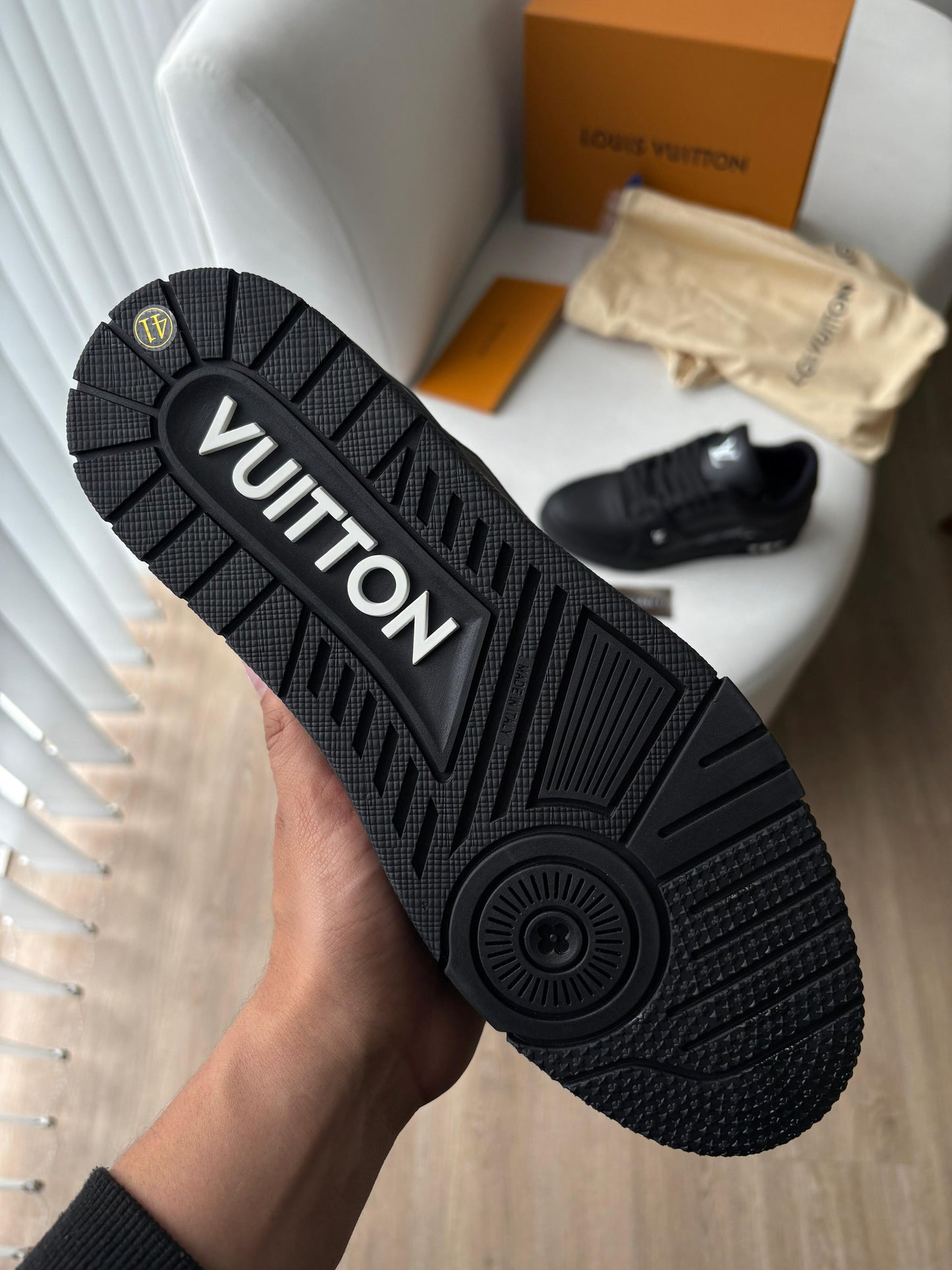 LV