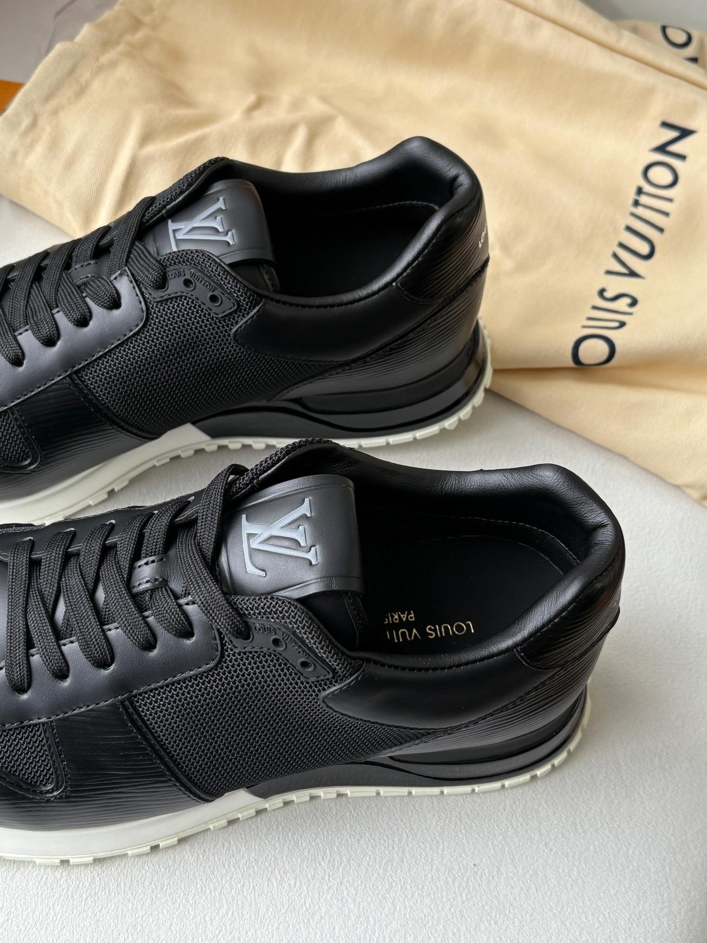 LV