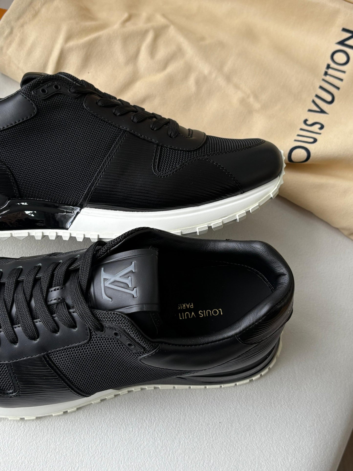 LV